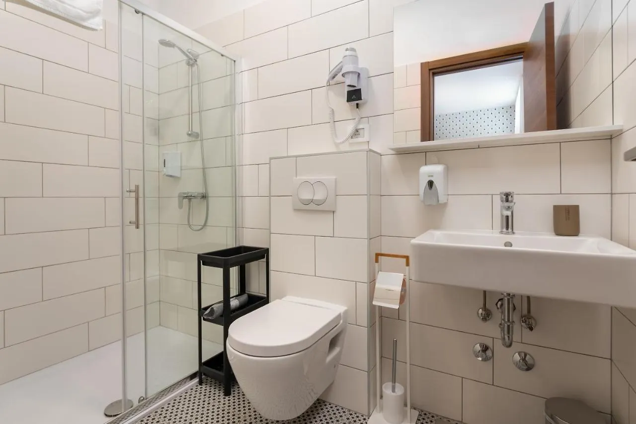 Aurora Rooms B&B Pula 4*,  Kroatien
